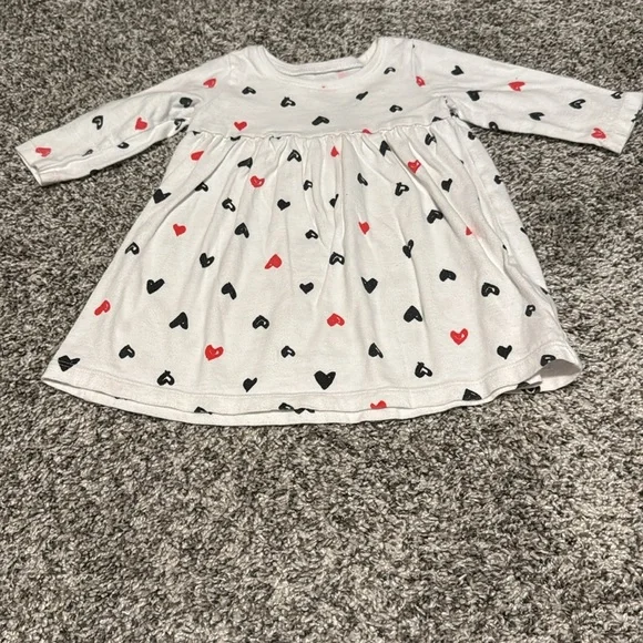 Bundle of 3-6mo clothing - Picture 2 of 13